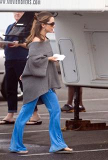 Eliza Dushku feet photo thumbnail