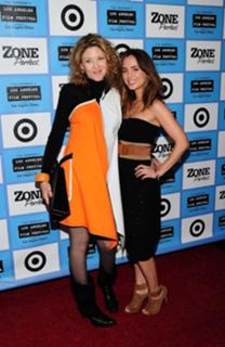 Eliza Dushku feet photo thumbnail