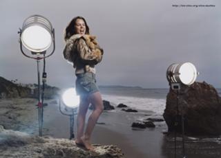 Eliza Dushku feet photo thumbnail