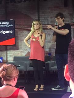 Eliza Taylor feet photo thumbnail