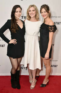 Eliza Taylor feet photo thumbnail