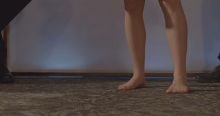 Eliza Taylor feet photo thumbnail