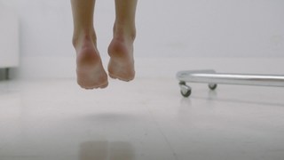 Eliza Taylor feet photo thumbnail