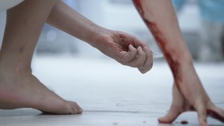Eliza Taylor feet photo thumbnail