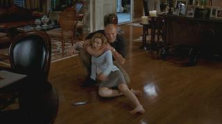 Elizabeth Banks feet photo thumbnail