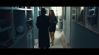 Elizabeth Banks feet photo thumbnail
