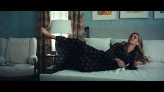 Elizabeth Banks feet photo thumbnail