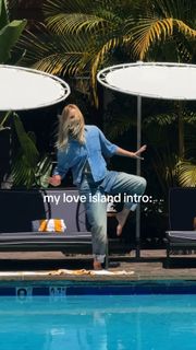 Elizabeth Banks feet photo 7