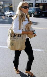 Elizabeth Berkley feet photo thumbnail