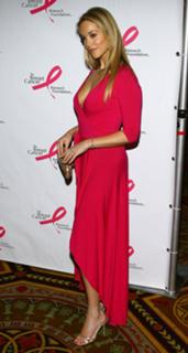 Elizabeth Berkley feet photo thumbnail