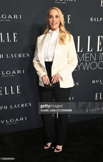 Elizabeth Berkley feet photo 3
