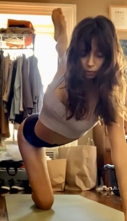 Elizabeth Cappuccino feet photo 18