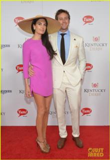 Elizabeth Chambers feet photo 6