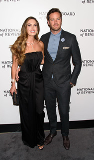 Elizabeth Chambers feet photo 8