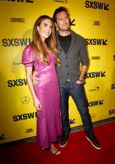 Elizabeth Chambers feet photo 2