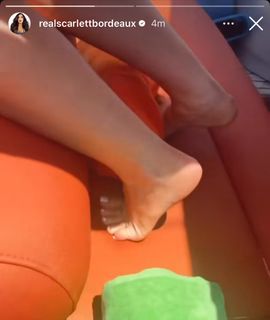Elizabeth Chihaia feet photo 5