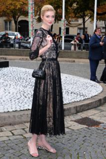 Elizabeth Debicki feet photo thumbnail