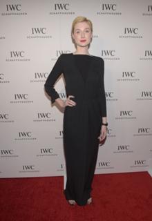 Elizabeth Debicki feet photo thumbnail