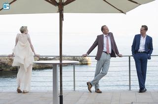 Elizabeth Debicki feet photo thumbnail