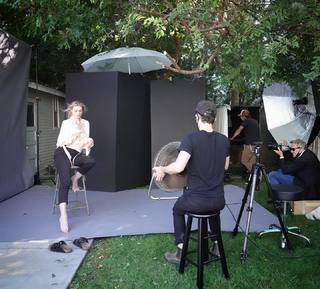 Elizabeth Debicki feet photo thumbnail