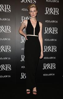Elizabeth Debicki feet photo thumbnail