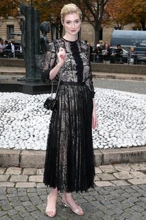 Elizabeth Debicki feet photo thumbnail