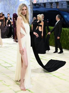 Elizabeth Debicki feet photo 8