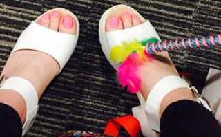 Elizabeth Dwyer feet photo 3