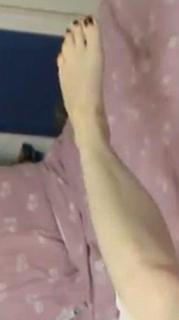 Elizabeth Dwyer feet photo 12