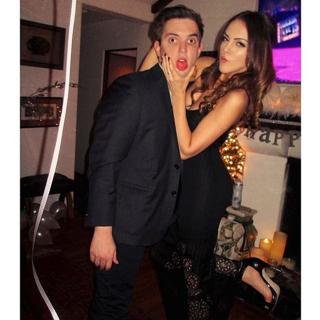 Elizabeth Gillies feet photo thumbnail