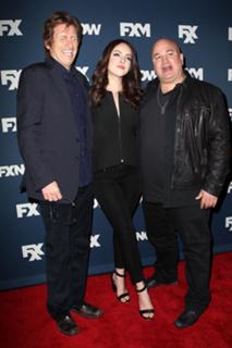 Elizabeth Gillies feet photo thumbnail