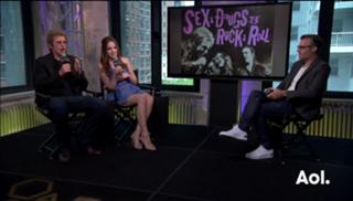 Elizabeth Gillies feet photo thumbnail