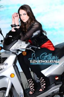 Elizabeth Gillies feet photo thumbnail