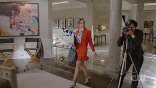 Elizabeth Gillies feet photo thumbnail