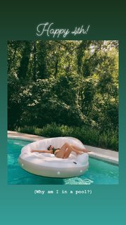 Elizabeth Gillies feet photo thumbnail
