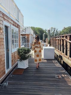 Elizabeth Gillies feet photo 2