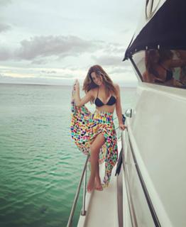 Elizabeth Gutierrez feet photo 5