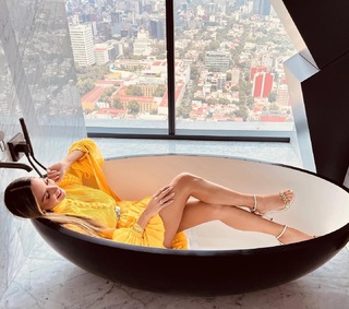 Elizabeth Gutierrez feet photo 8