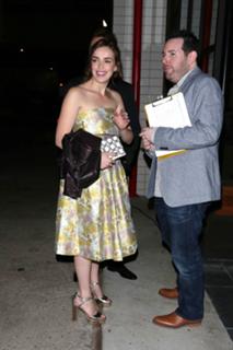 Elizabeth Henstridge feet photo thumbnail