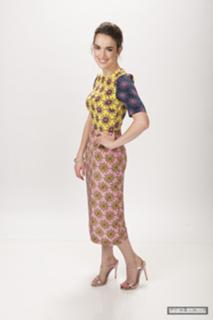 Elizabeth Henstridge feet photo thumbnail