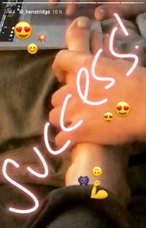 Elizabeth Henstridge feet photo thumbnail