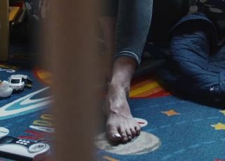 Elizabeth Holmes feet photo 1
