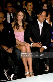Elizabeth Hurley feet photo 9