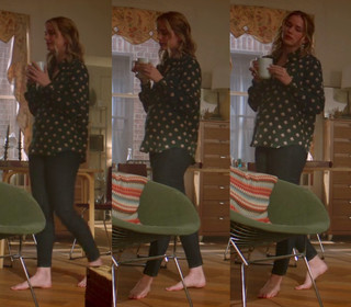 Elizabeth Lail feet photo thumbnail