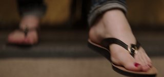 Elizabeth Lail feet photo thumbnail