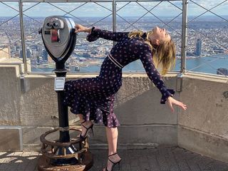 Elizabeth Lail feet photo thumbnail