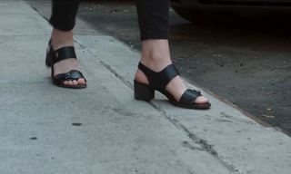 Elizabeth Lail feet photo thumbnail
