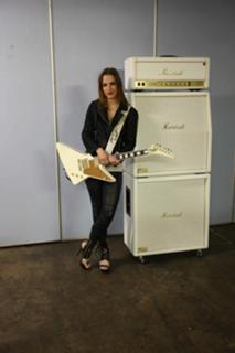 Elizabeth Lzzy Mae Hale feet photo thumbnail