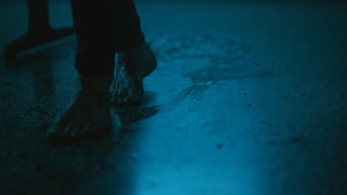 Elizabeth Lzzy Mae Hale feet photo thumbnail