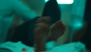 Elizabeth Lzzy Mae Hale feet photo thumbnail